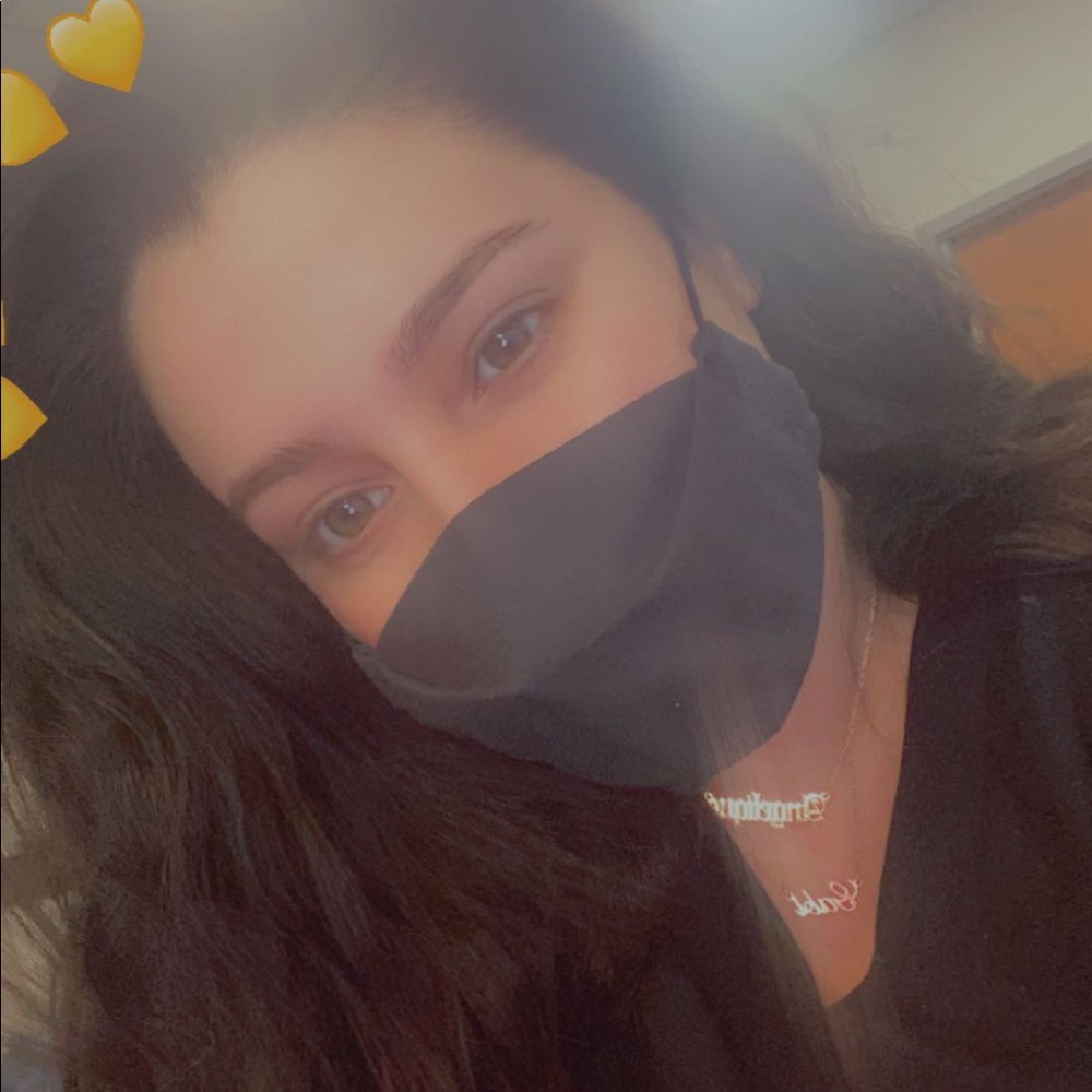 Meet your Posher, Gabi